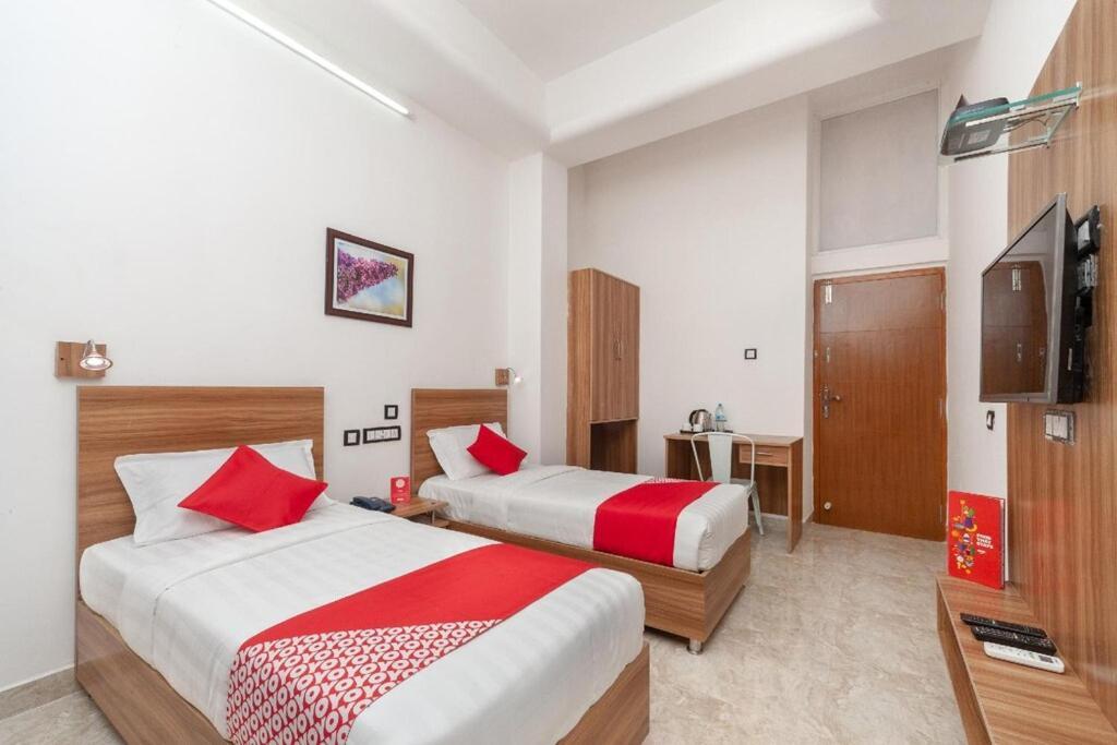 Gulnaar Inn Chennai Extérieur photo