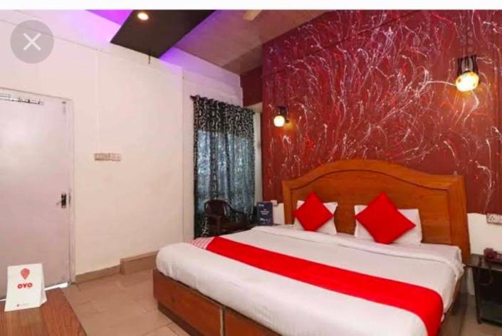 Gulnaar Inn Chennai Extérieur photo